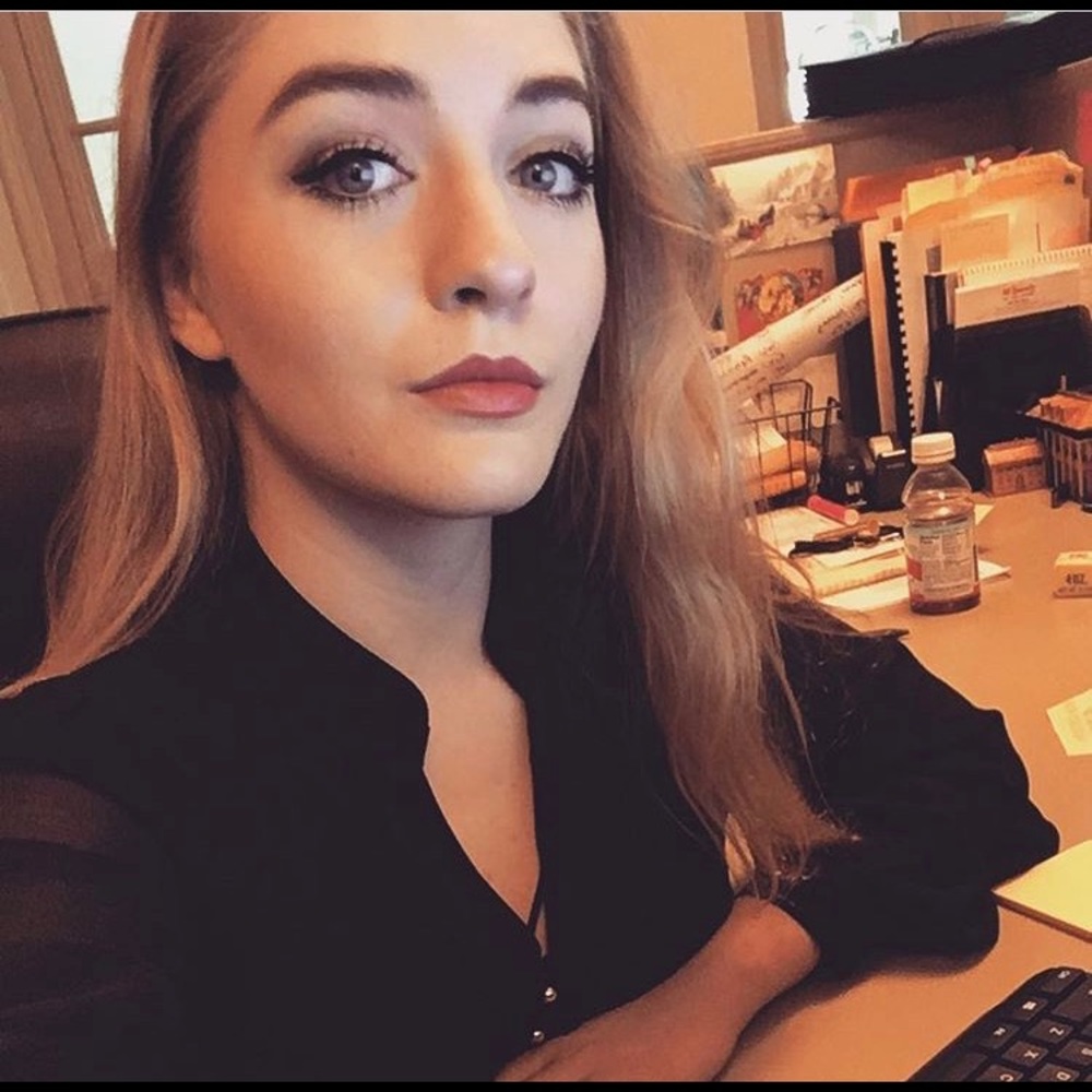 Meet your Posher, Alexandra